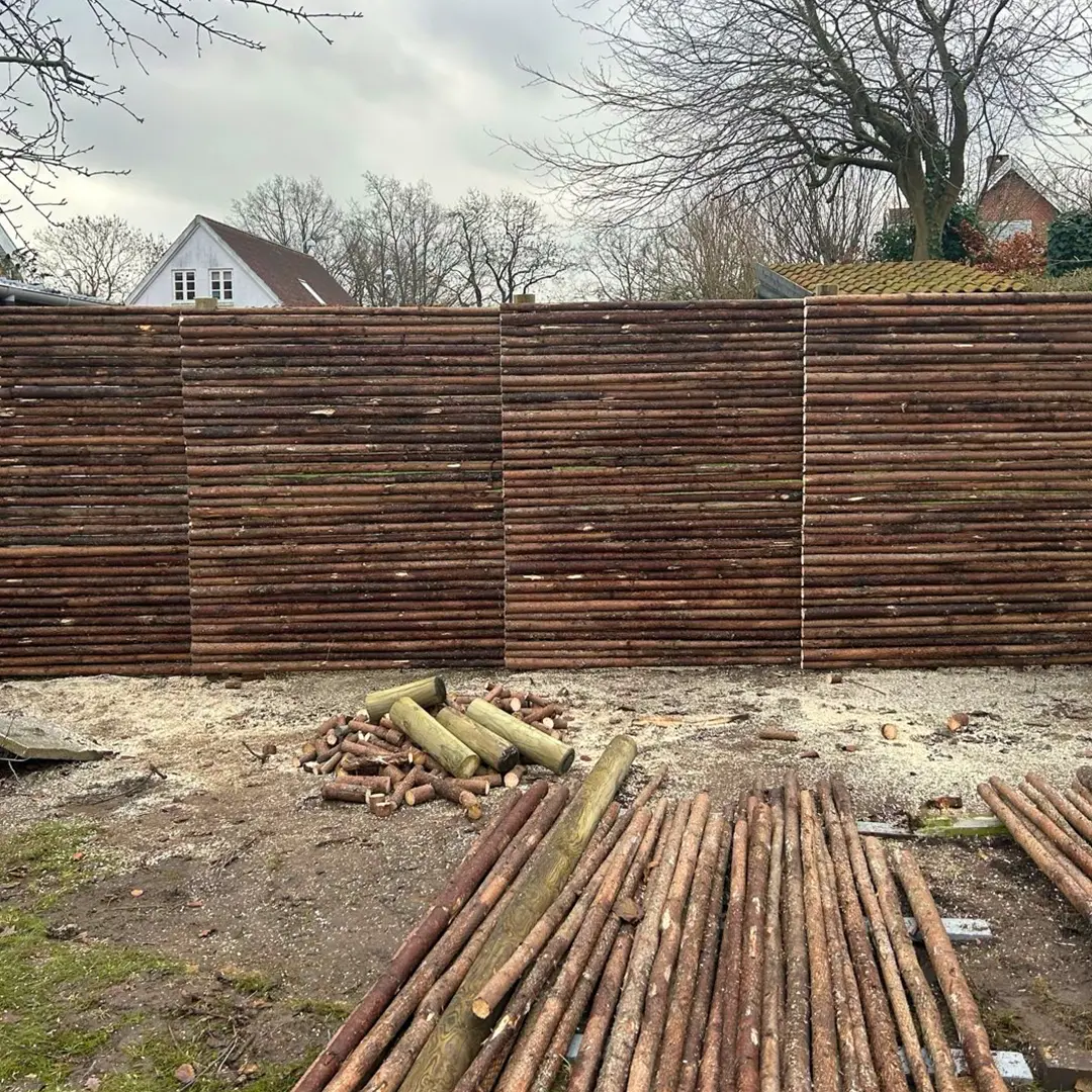 Sådan hjælper vi med opsætning af raftehegn på Sjælland